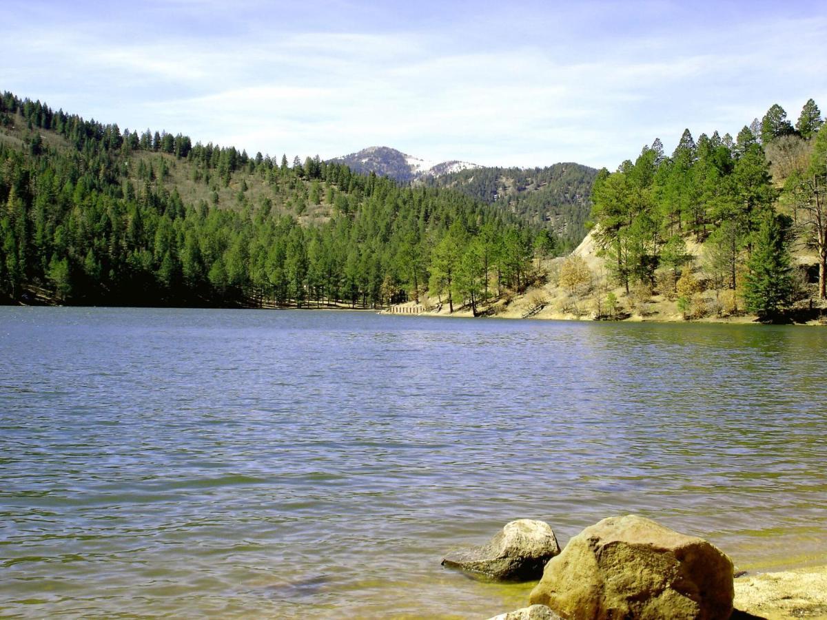 Alpine Cabin, 3 Bedrooms, Deck, Sleeps 8 Ruidoso Eksteriør billede