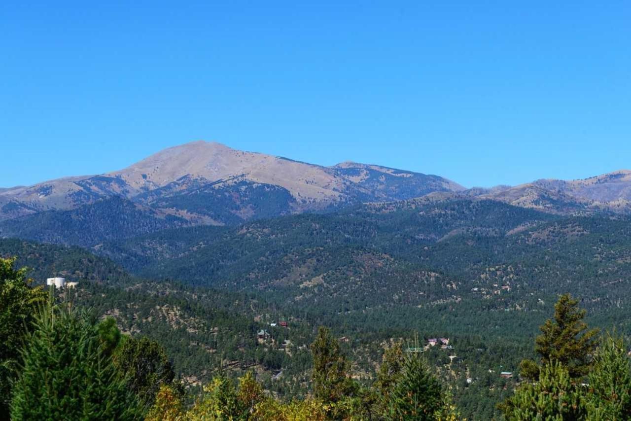 Alpine Cabin, 3 Bedrooms, Deck, Sleeps 8 Ruidoso Eksteriør billede