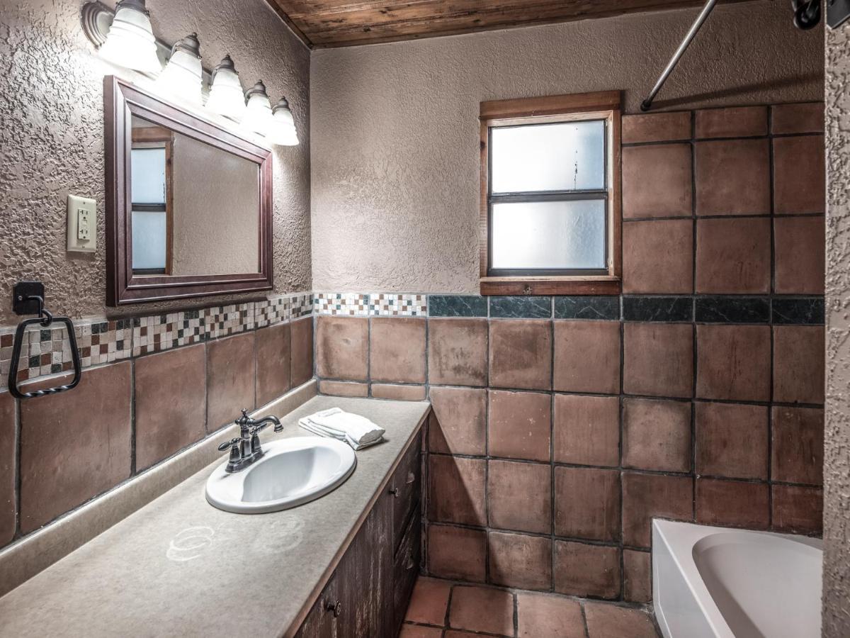 Alpine Cabin, 3 Bedrooms, Deck, Sleeps 8 Ruidoso Eksteriør billede