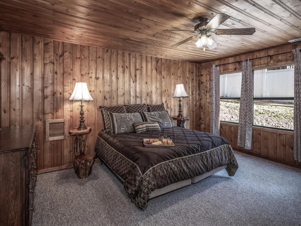 Alpine Cabin, 3 Bedrooms, Deck, Sleeps 8 Ruidoso Eksteriør billede