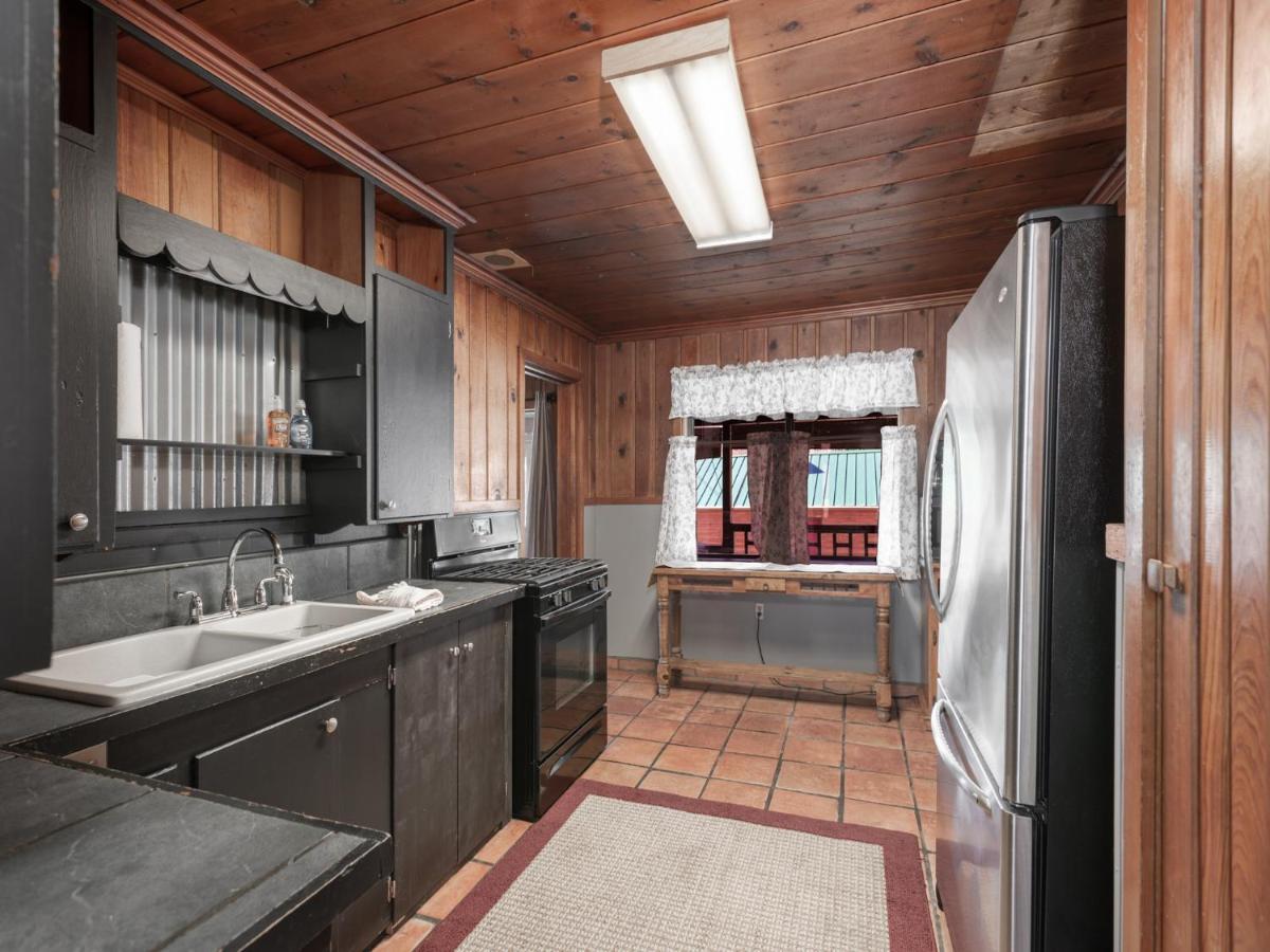 Alpine Cabin, 3 Bedrooms, Deck, Sleeps 8 Ruidoso Eksteriør billede